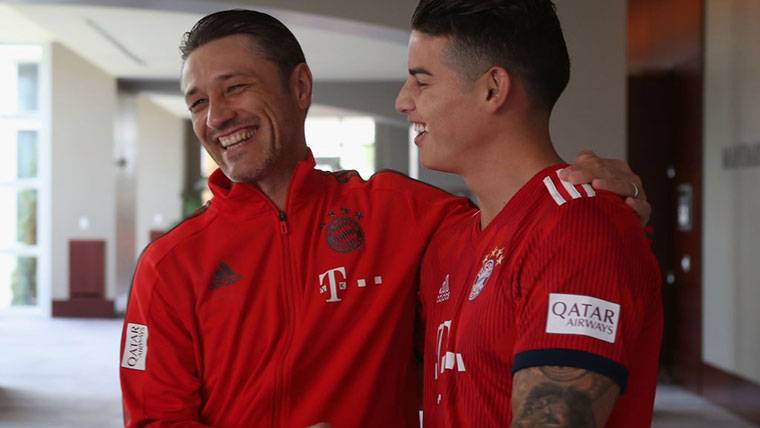 James Rodríguez and Nico Kovac, smiling in front of the cameras