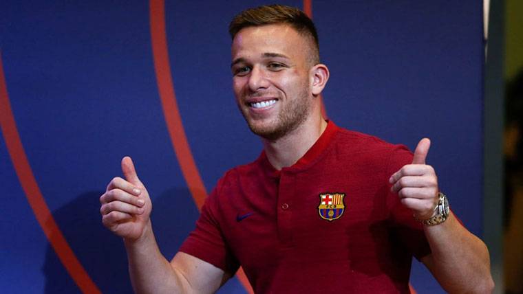 Arthur Melo, during his presentation with the FC Barcelona