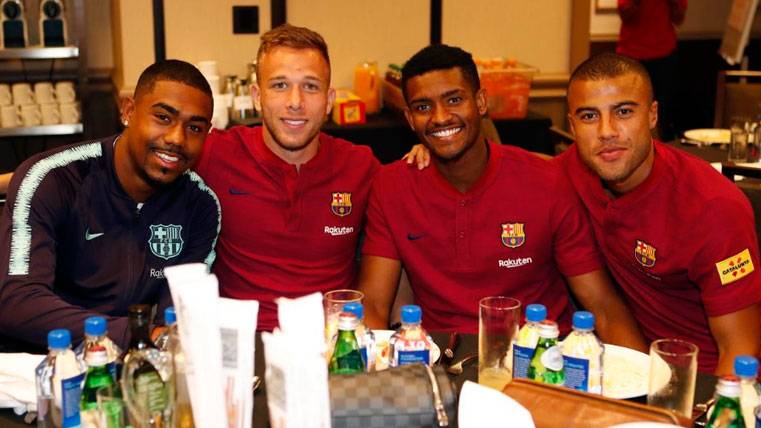 Malcom, Arthur, Marlon y Rafinha en una concentración del FC Barcelona | FCB