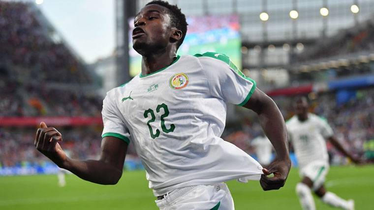 Moussa Wagué, celebrando un gol marcado con Senegal