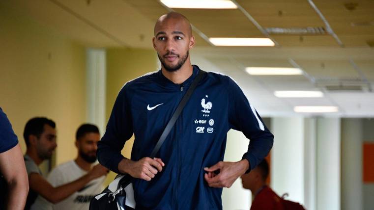 Steven N'Zonzi in a concentration of the French selection