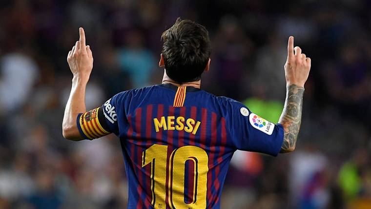 Leo Messi, celebrating a golazo marked with the FC Barcelona
