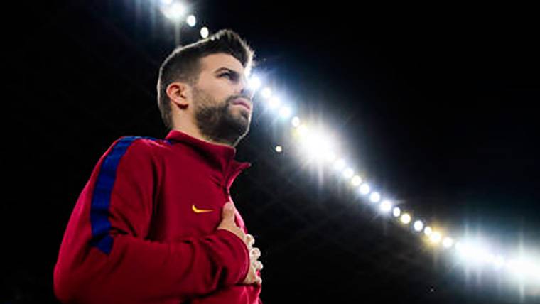 Piqué, denunciado por conducir sin puntos