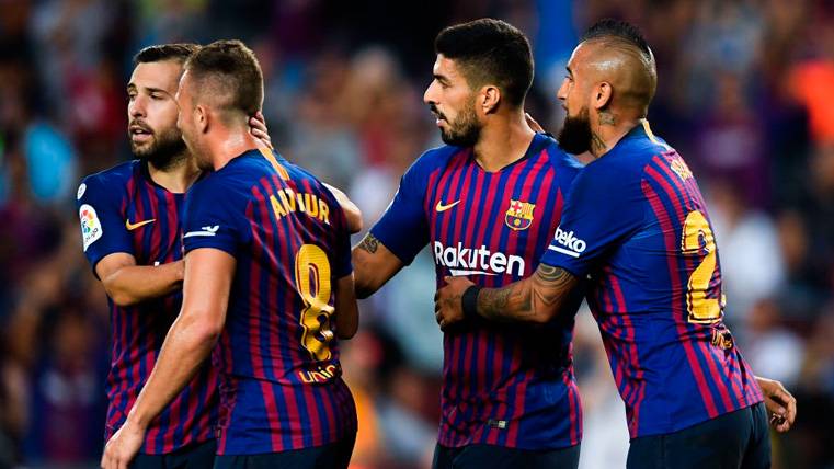 Los jugadores del FC Barcelona celebran un gol en LaLiga