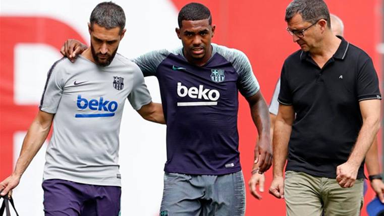 Malcom se retira del entrenamiento del FC Barcelona tras su lesión | FCB