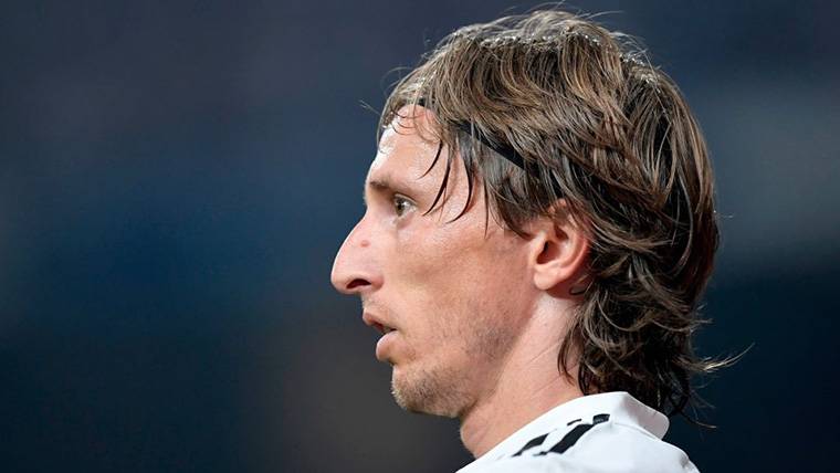 Luka Modric, durante un encuentro con el Real Madrid