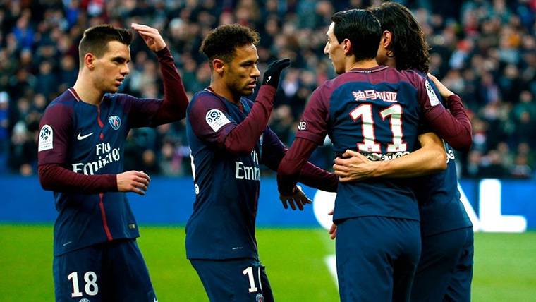 Neymar Jr, celebrating a marked goal with the PSG
