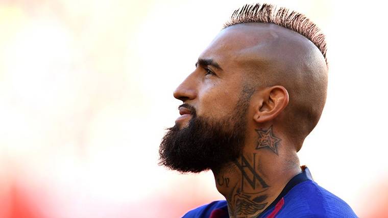 Arturo Vidal, before a party with the FC Barcelona