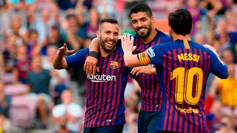 Jordi Alba, Luis Suárez y Leo Messi celebran un gol del FC Barcelona