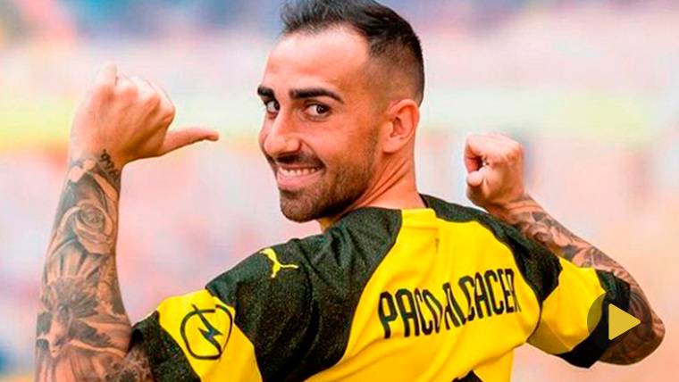 Paco Alcácer, presentado oficialmente con el Borussia Dortmund