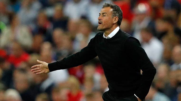 Luis Enrique en un partido de la selección española