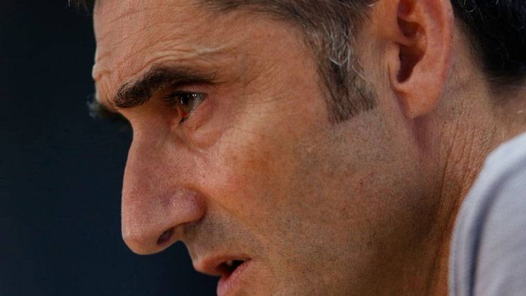 Ernesto Valverde, durante la última rueda de prensa con el Barça