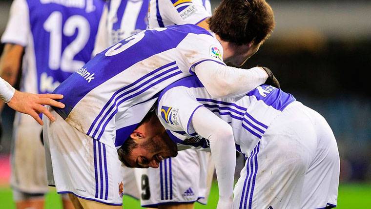 Elustondo adelantó a la Real Sociedad