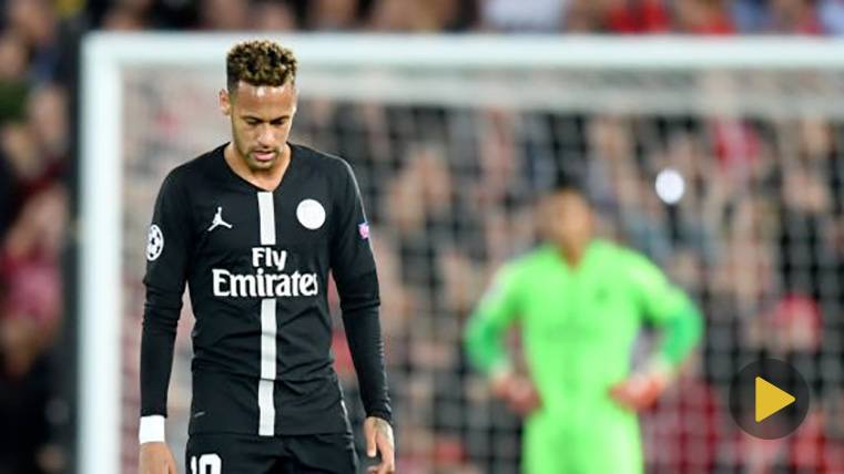 Sadio Mané Humiliated to Neymar with a dribbling