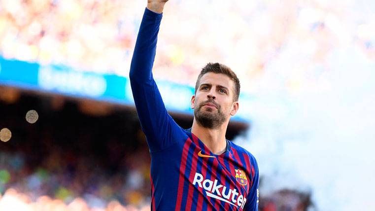Gerard Piqué, enamorado de su bici eléctrica