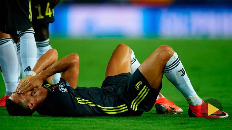 Cristiano Ronaldo regrets  during Valencia-Juventus