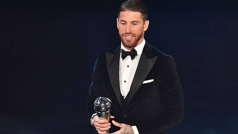 Sergio Bouquets, chosen by ninth time in the Eleven Ideal of the FIFA