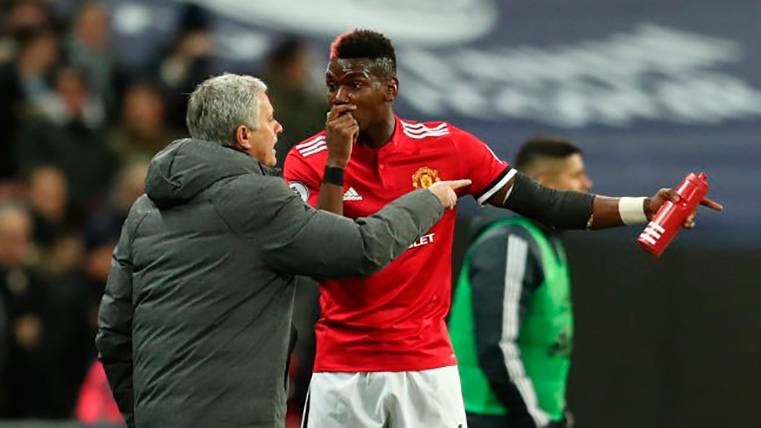 Mourinho, en guerra con Pogba
