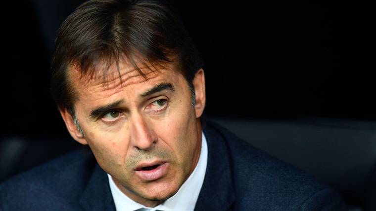 Julen Lopetegui, with face of circumstances against the Seville