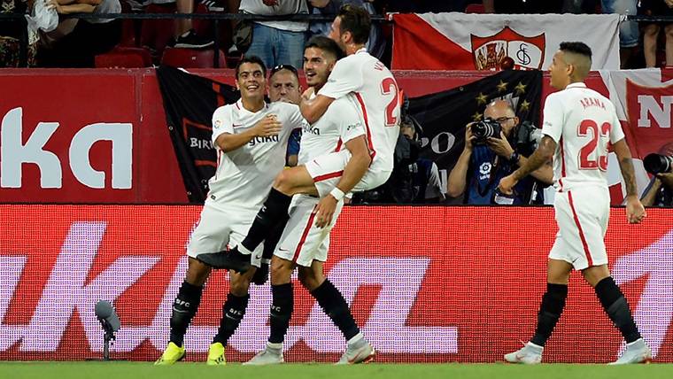 André Silva, celebrating one of the goals against the Real Madrid