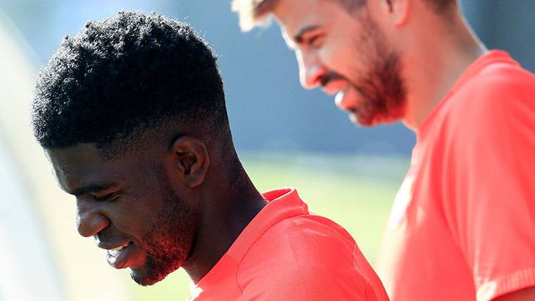 Samuel Umtiti, going out to train with the FC Barcelona