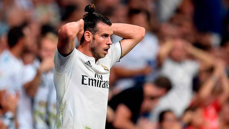 Gareth Bale se lamenta tras fallar una ocasión con el Real Madrid