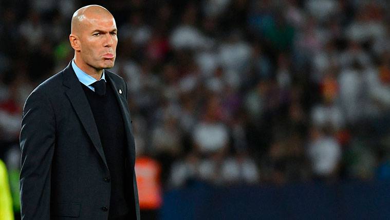 Zinedine Zidane in a party of the Real Madrid