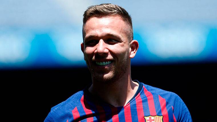 Arthur can leave out of the eleven of gala to Dembélé and to Vidal