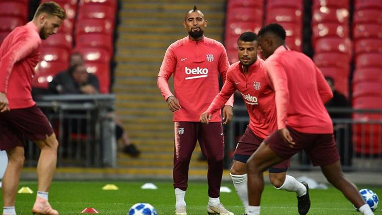 Arturo Vidal, during a training with the FC Barcelona