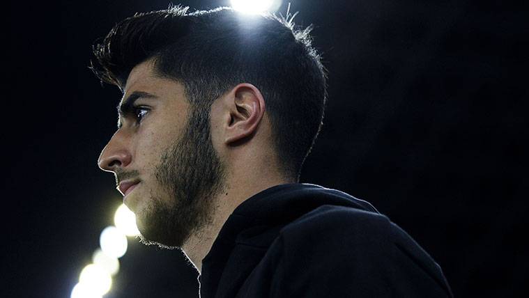 Marco Asensio in a party with the Real Madrid