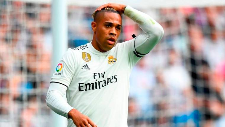 Mariano Díaz regrets  after an occasion failed with the Real Madrid