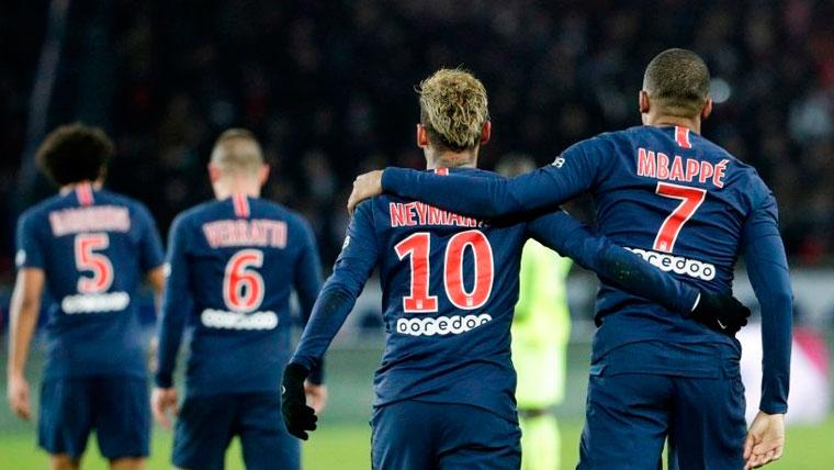 Neymar y Kylian Mbappé en un partido del Paris Saint-Germain
