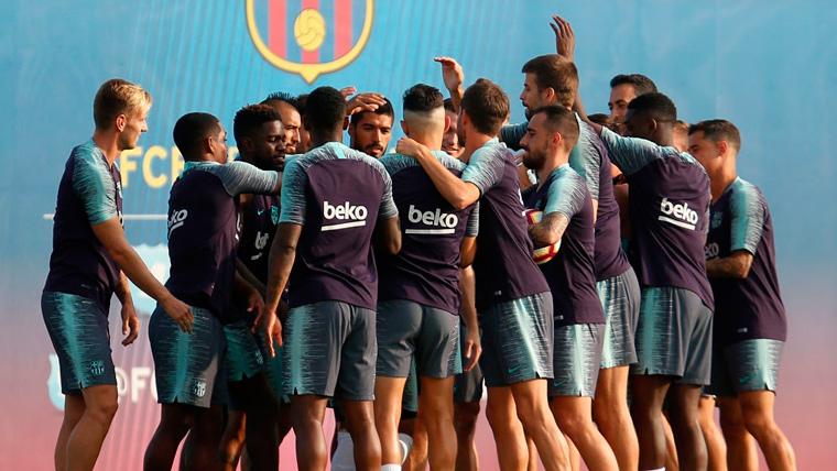 The players of the Barça in a session of training | FCB