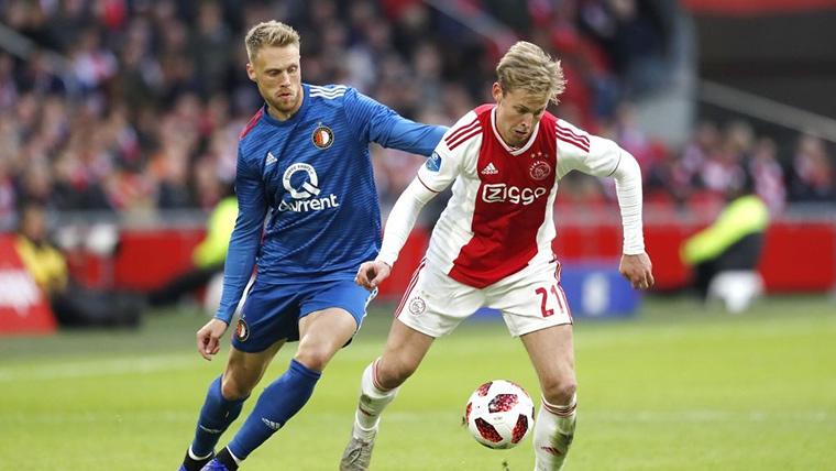 Frenkie de Jong, durante un partido con el Ajax