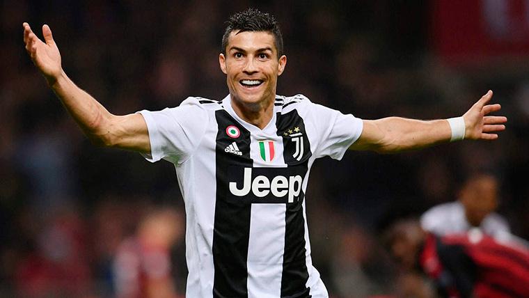 Cristiano Ronaldo, celebrating a marked goal with the Juventus