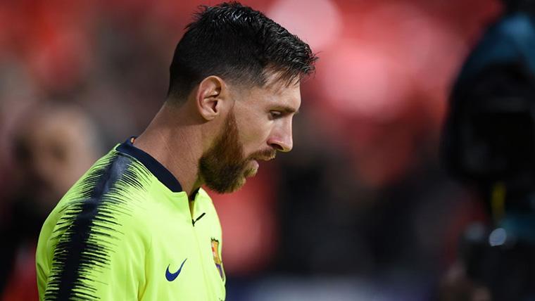 Leo Messi, before jumping to the terrain of game against the PSV Eindhoven