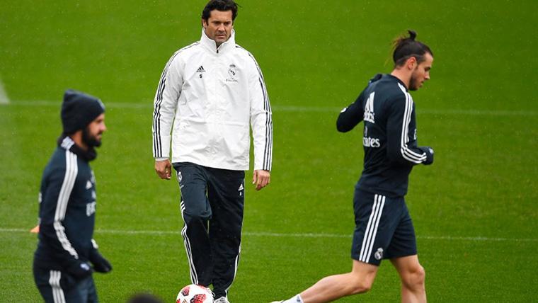 Isco Alarcón y Santiago Solari, durante un entreno con el Real Madrid