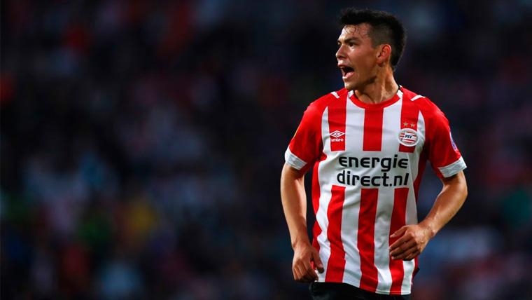 Hirving Lozano in a party of the PSV Eindhoven