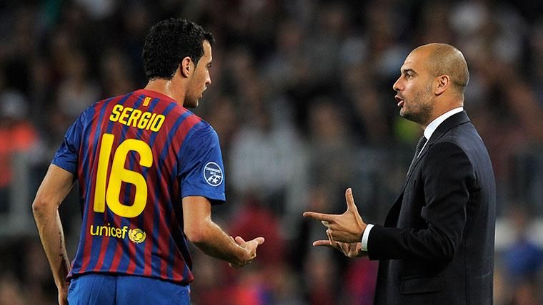 Pep Guardiola sees to Busquets like trainer