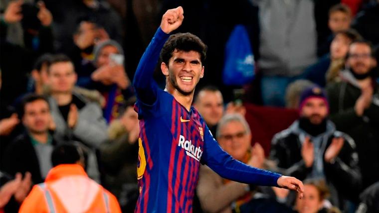 Carles Aleñá celebra un gol con el FC Barcelona