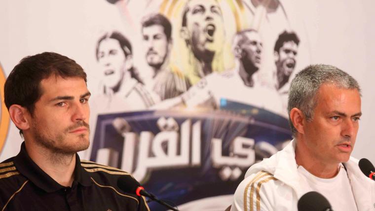 Iker Casillas y José Mourinho en una rueda de prensa del Real Madrid