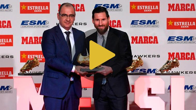 Juan Ignacio Gallardo entrega a Leo Messi su quinta Bota de Oro