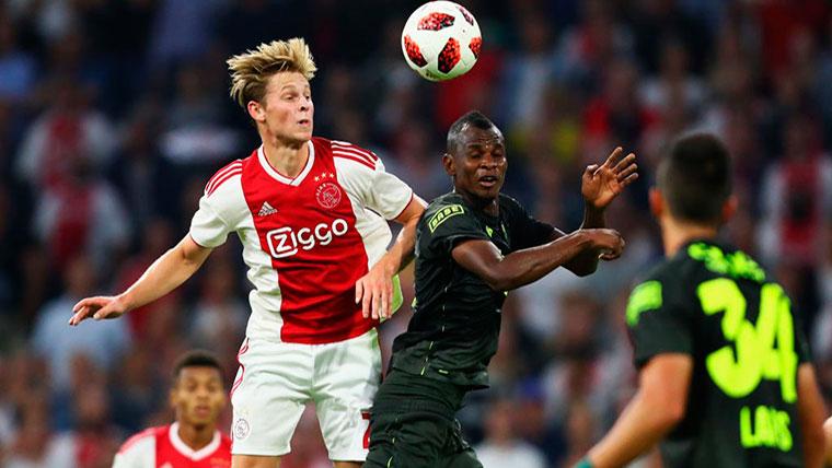 Frenkie Of Jong, during a party with the Ajax