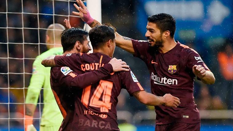 Messi, Suárez and Coutinho, celebrating a goal with the Barça