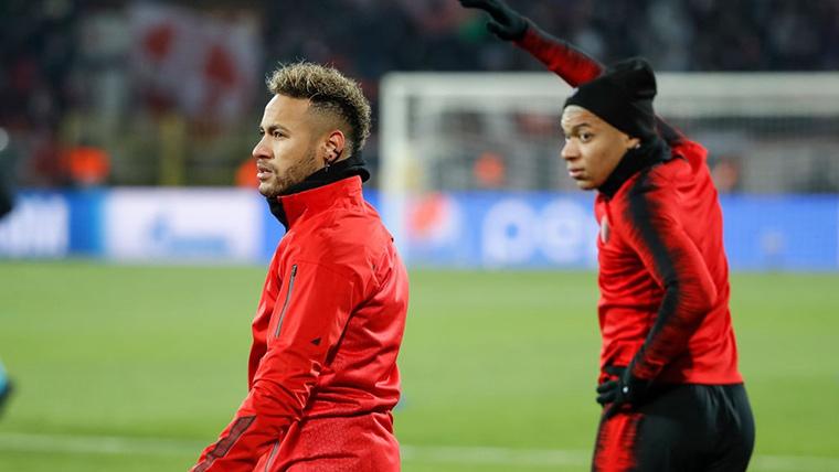 Neymar Jr y Mbappé, antes de jugar un partido con el Paris Saint-Germain