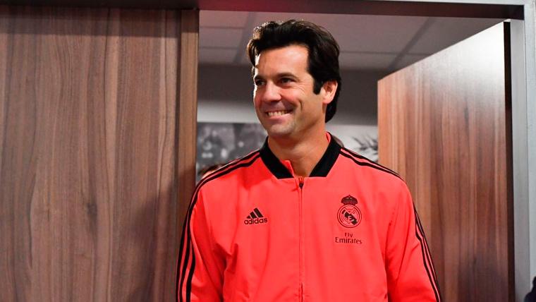 Santiago Solari in a press conference of the Real Madrid