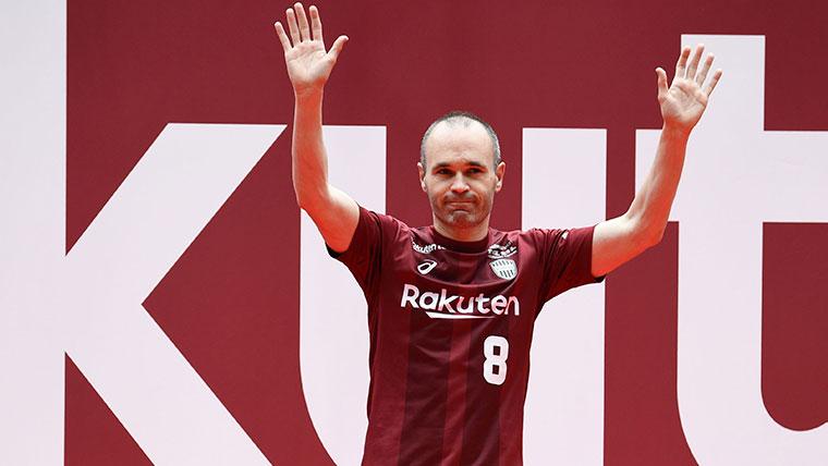 Andrés Iniesta in his presentation with the Vissel Kobe