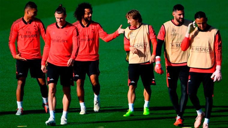 The players of the Real Madrid in a session of training