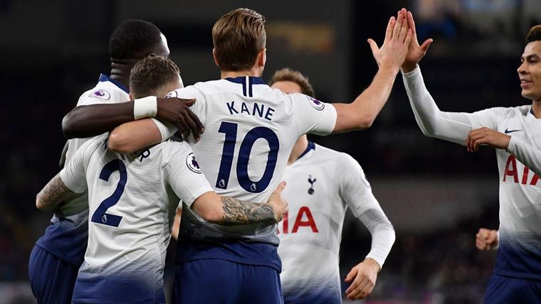 Harry Kane, celebrating a marked goal with the Tottenham