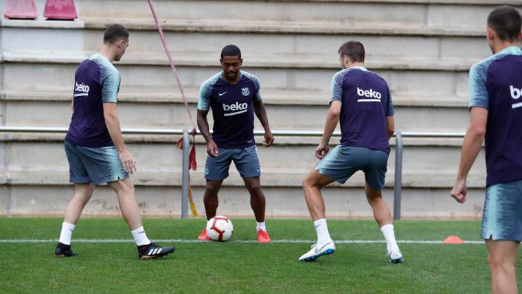 Malcom in a training of the FC Barcelona | FCB